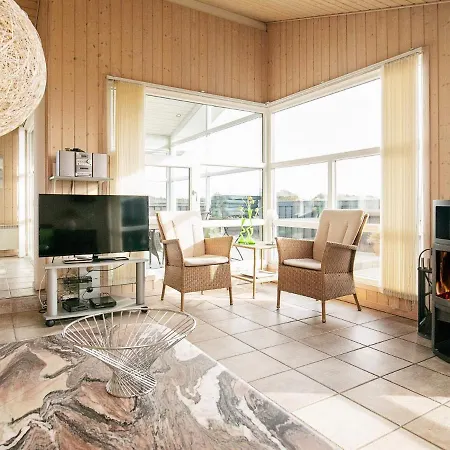 4 Star Holiday In Holiday home *